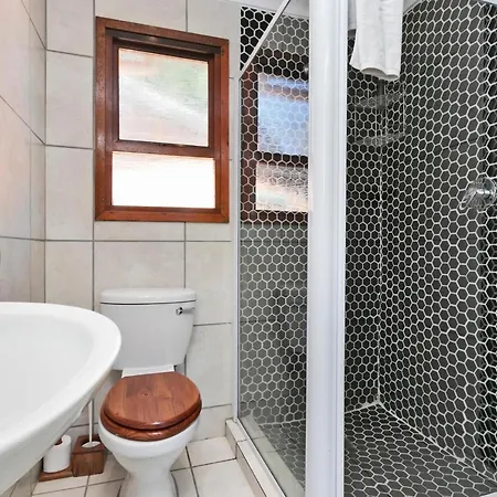 The Bohemian Guesthouse Cape Town Exterior photo